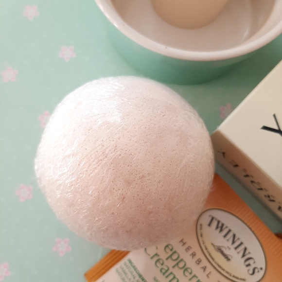 Rich Coconut Self Care Package - Picture 3 of 12